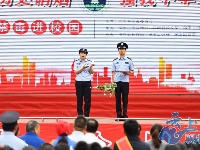 保康县举办“勿忘历史硝烟 强我中华少年”禁毒进校园大型活动