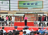 保康县举办“勿忘历史硝烟 强我中华少年”禁毒进校园大型活动