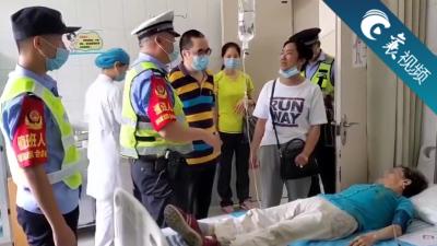 【襄视频】高龄老人不慎跌倒 民警及时救助送医