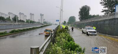 强降雨突袭襄阳！部分路段出现积水！市政、交警部门紧急行动！