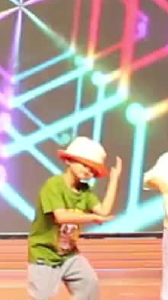 帽子也不能阻止我做舞台上最靓的仔