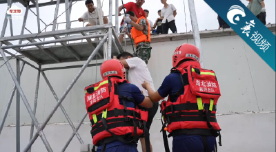 【襄视频】赴豫救援 | 水位暴涨！襄阳消防解救转移被困群众223人