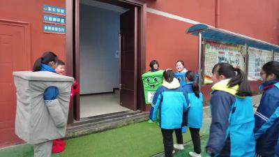 晨光小学 | 开学第一课从“垃圾分类”开始