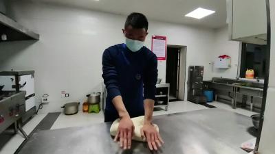 蓝朋友现场教学做花卷，你学会了吗？