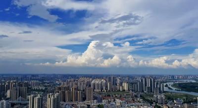 今天的襄阳好似一座可以看见“雪山”的城市