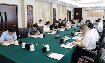 王祺扬与中央、省驻襄阳新闻媒体负责人座谈