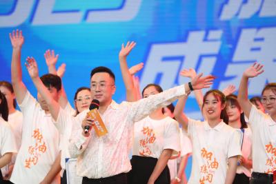 青春襄阳：“手机”和“土豆丝”的双向奔赴！