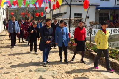 市第二党建活动片区成员单位来蕲春调研妇联基层党建工作