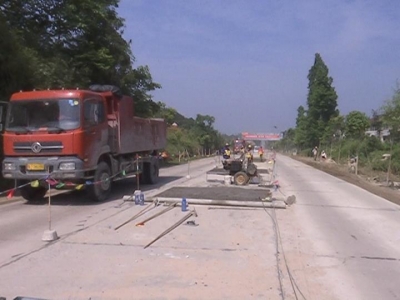 县交通运输局启动道路安全防护工程建设