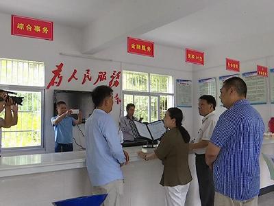 省民政厅调研指导基层民政工作