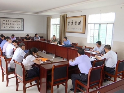 蕲州长江干堤防汛抗旱两手抓