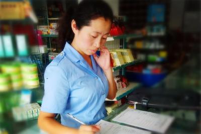 蕲春县食药监局扎实开展药品经营企业和个体诊所药品管理专项整治