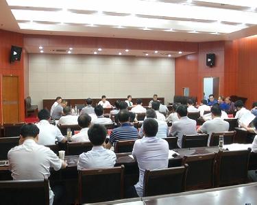 赵少莲主持召开黄黄高铁项目领导小组第一次成员会