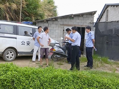 县环保局 公安局联合打击养殖业违法排污行为