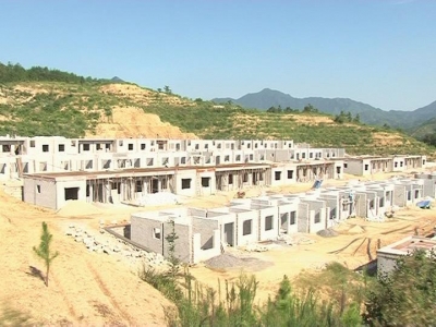 向桥乡产业跟着易地扶贫搬迁点走