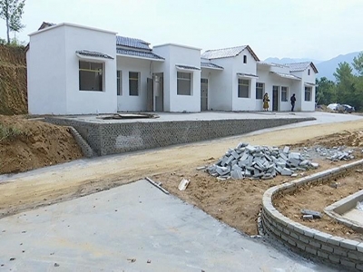 向桥乡杨垅村打造易地扶贫搬迁精品工程