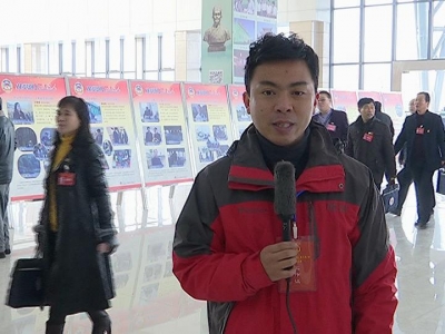 新闻特写：齐心协力促发展 激情满怀谋跨越