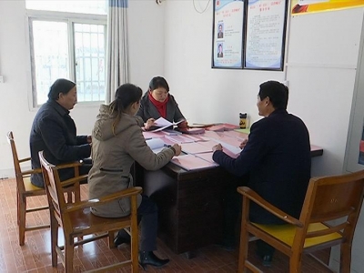 董庆华：真情搭建群众“连心桥”