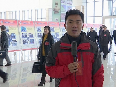 两会声音：成就振奋人心 未来充满期待