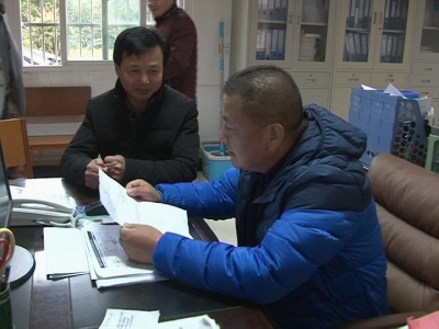 王勇：立足岗位勇担当 履职尽责助脱贫