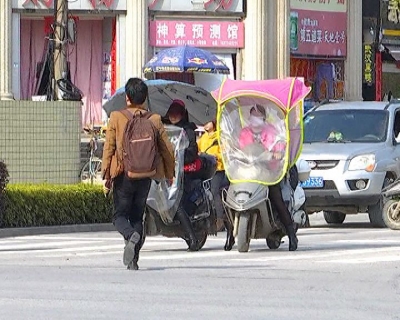  “文明交通 安全出行” 呼唤人与车良性互动  