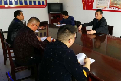 踏着春天的脚步