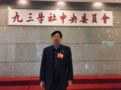 被称作“半夜医生”的全国政协委员