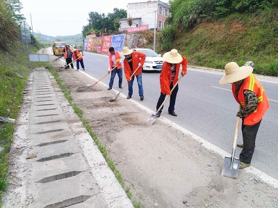 蕲春扎实开展农村公路管养工作