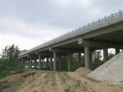 京九大桥8月中旬通车