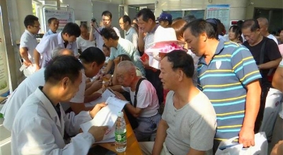 武汉大学中南医院泌尿健康行大型义诊暨学术研讨活动走进县医院