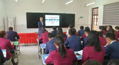 蕲春行知国际学校实施教师成长培训工程