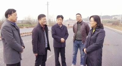 赵少莲调研全县重点交通项目建设 