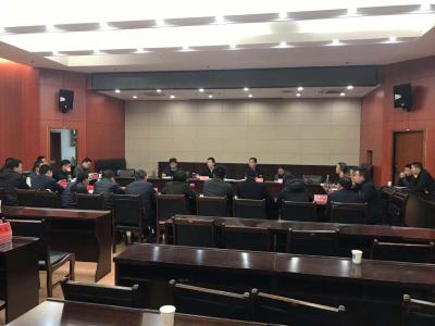 全县农村危房改造推进会：确保所有贫困群众达到安全住房保障条件