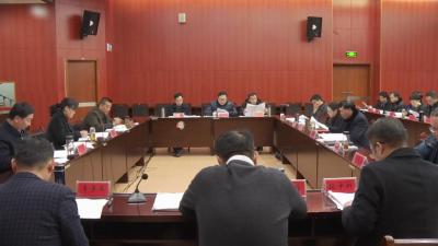 赵少莲主持召开精准扶贫工作座谈会