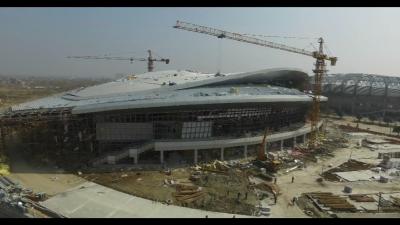 县住建局科学安排工期推进奥体中心项目建设