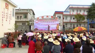 荆楚“红色文艺轻骑兵”惠民演出为狮子镇涂铺村群众送去文化大餐