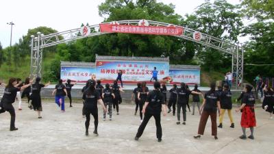 省社会体育指导员科学健身公益行活动走进赤东镇陈云村