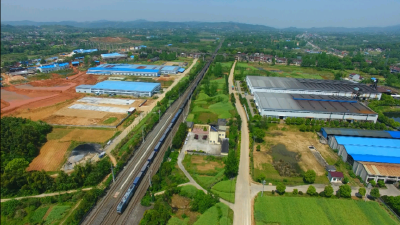 我县启动铁路沿线环境综合整治工作 