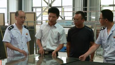 县税务局：做好加减法 优化营商环境