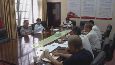 上海协企联盟团队来我县考察对接装备制造产业园项目