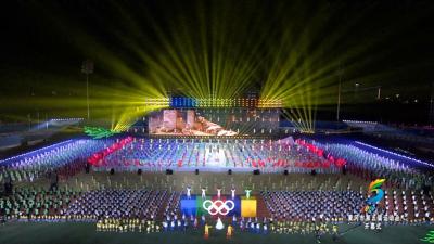 市五运会开幕式在县奥体中心体育场举行