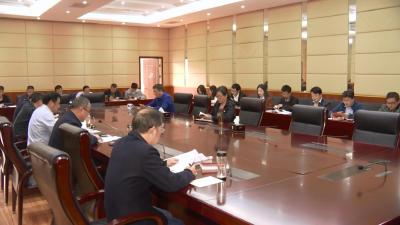 赵少莲参加县委办“支部主题党日”活动