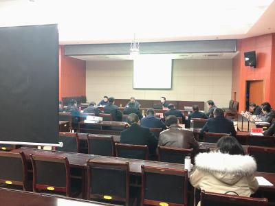 县委理论学习中心组专题学习十九届四中全会精神和相关文件精神