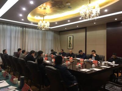 省文联主席刘醒龙来我县调研指导基层中青年文艺人才工作