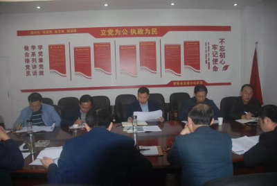 县领导到发改局调研和指导主题教育开展情况