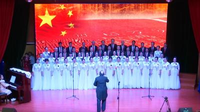 鄂州市老年大学艺术团来我县学习交流