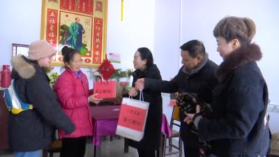 县妇联：爱洒留守群体 把爱带回家