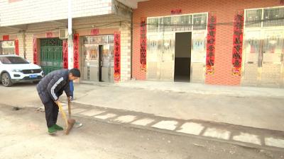 （抗击疫情）向桥乡组织党员干部和群众开展环境卫生整治行动