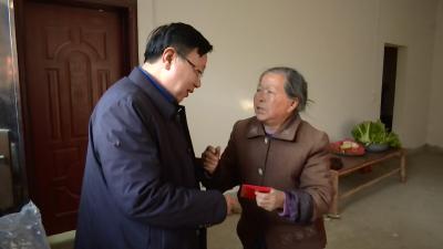 县领导走访调研送温暖