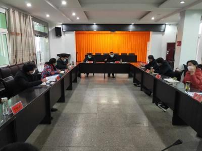 詹才红主持召开刘河镇疫情防控工作会商会